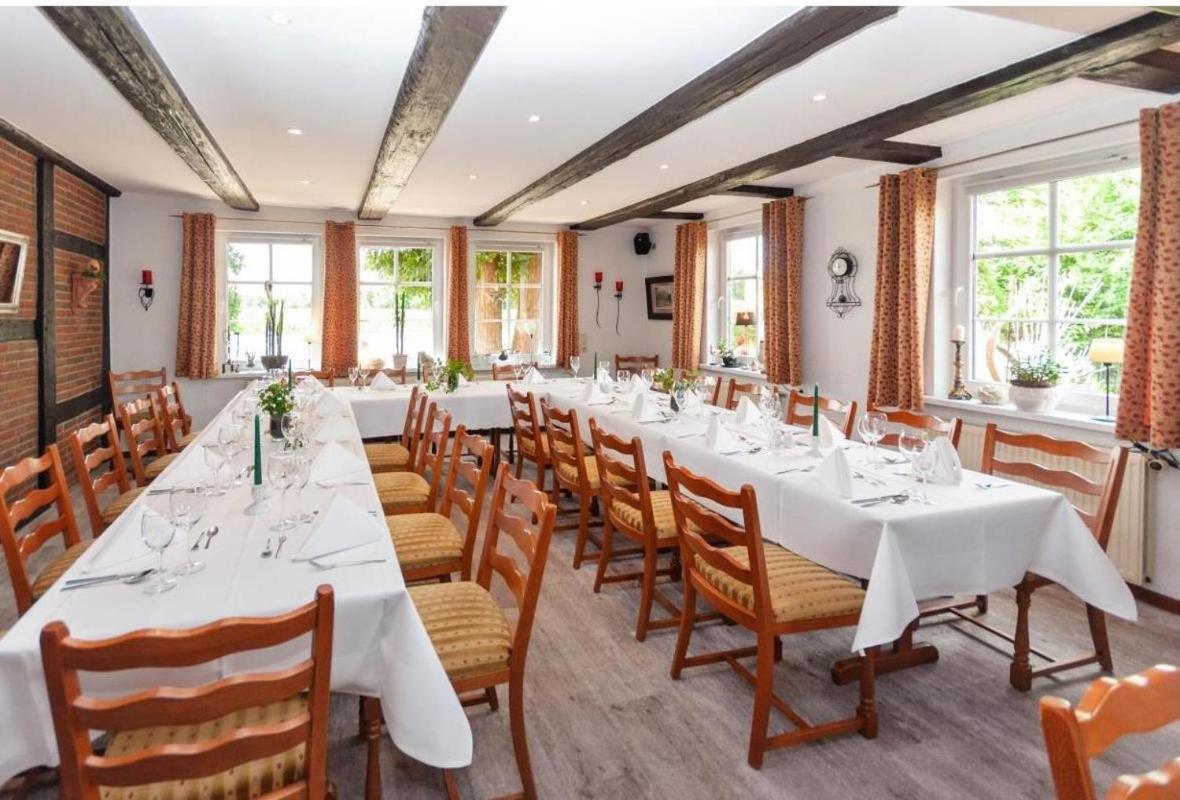 Hotel Zur Erholung & Restaurant Amme'S Landhaus Eicklingen Dış mekan fotoğraf