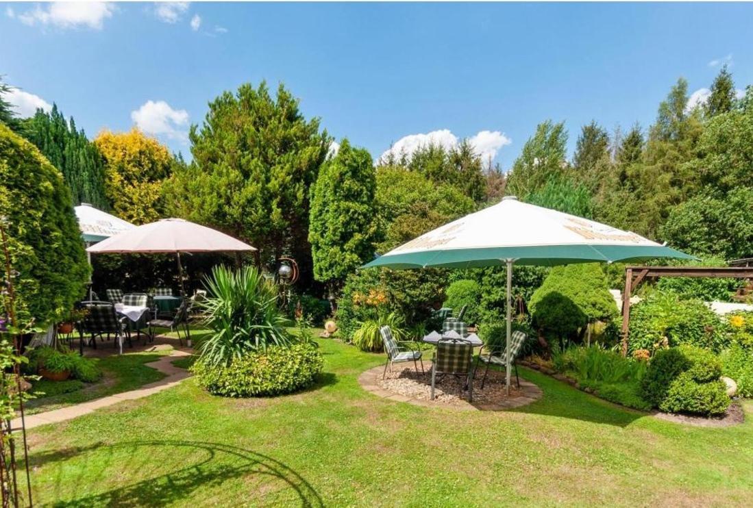 Hotel Zur Erholung & Restaurant Amme'S Landhaus Eicklingen Dış mekan fotoğraf