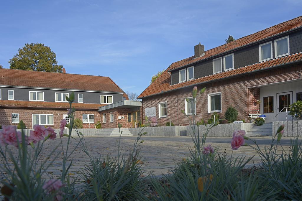 Hotel Zur Erholung & Restaurant Amme'S Landhaus Eicklingen Dış mekan fotoğraf